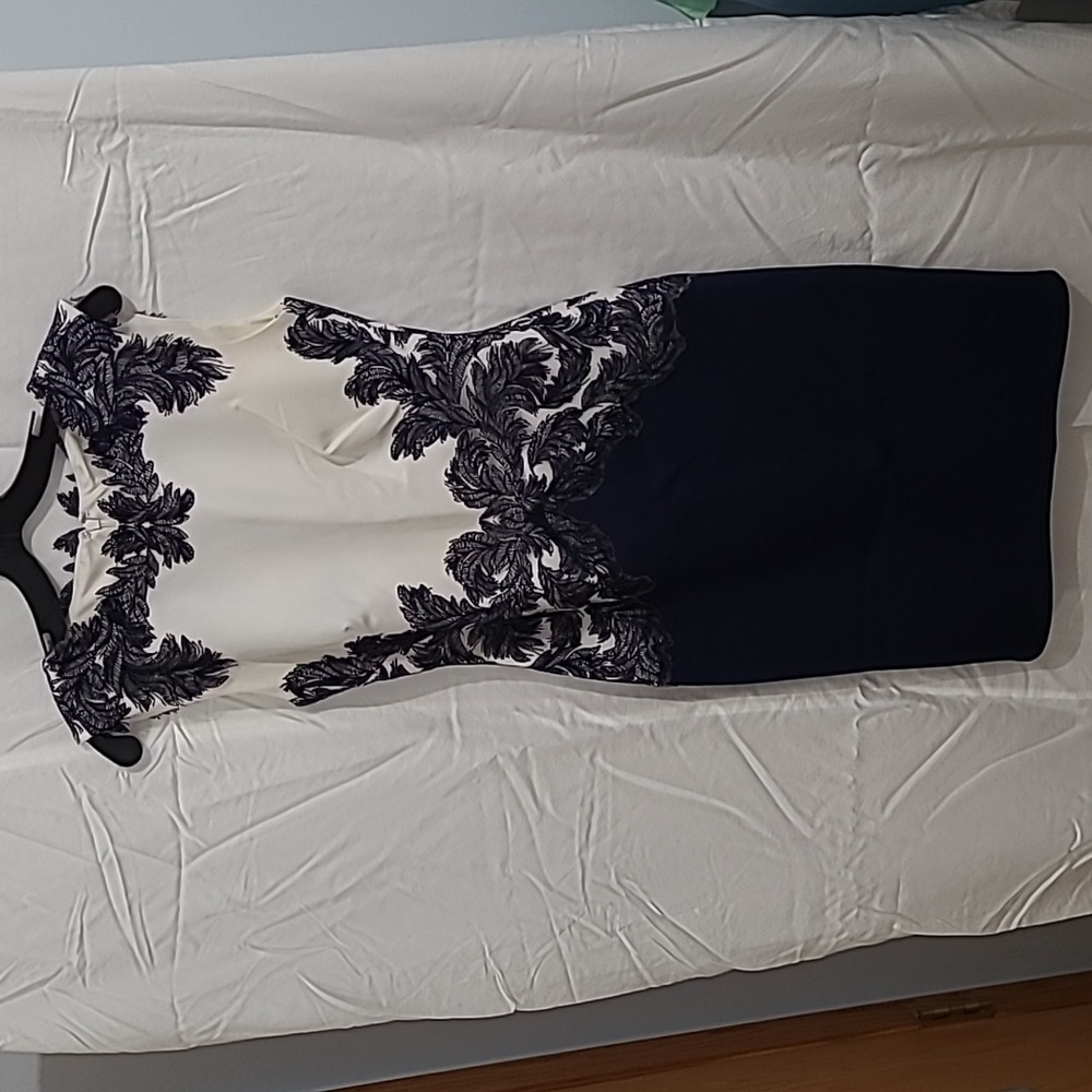 Women's Tadashi Shoji Navy Blue and White Lace Dress Size XS NWT